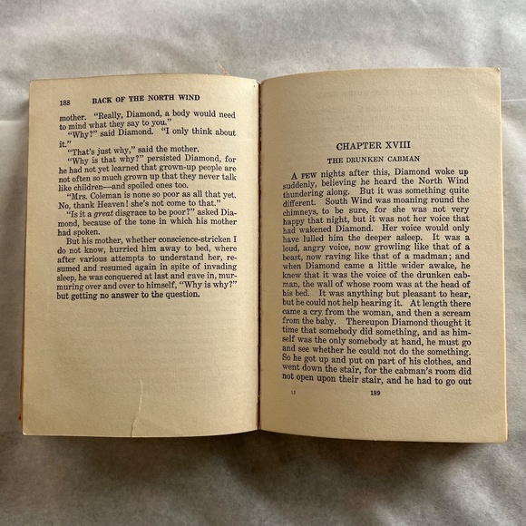 COLLECTORS: 1927 EDITION w/ original binding - At the Back of the North Wind. - Picture 9 of 11